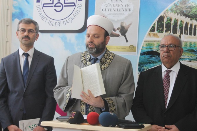 Öğrenciler için umre ödüllü siyer sınavı