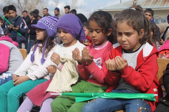 Muş'un Yeşilova beldesinde Kutlu Doğum etkinliği düzenlendi