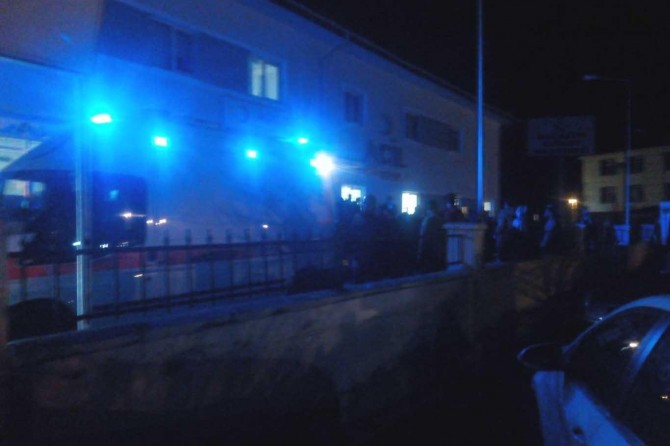 Êrîş li serokê AK Partîyî hat kirin: Miriyek