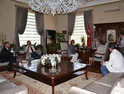 Kimsesizler Vakfından Valiye Ziyaret