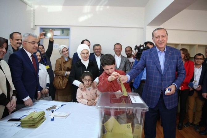 Cumhurbaşkanı Erdoğan: Bu halk oylaması sıradan bir oylama değildir