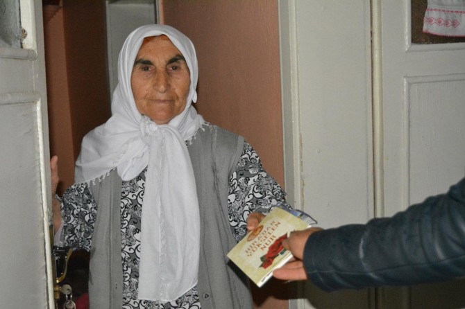 Batman'da siyer kitapları dağıtılıyor