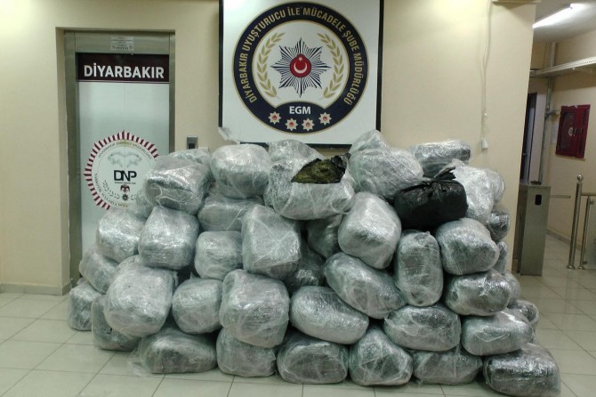 Li Diyarbekirê 3 ton esrar hat bidestxistin