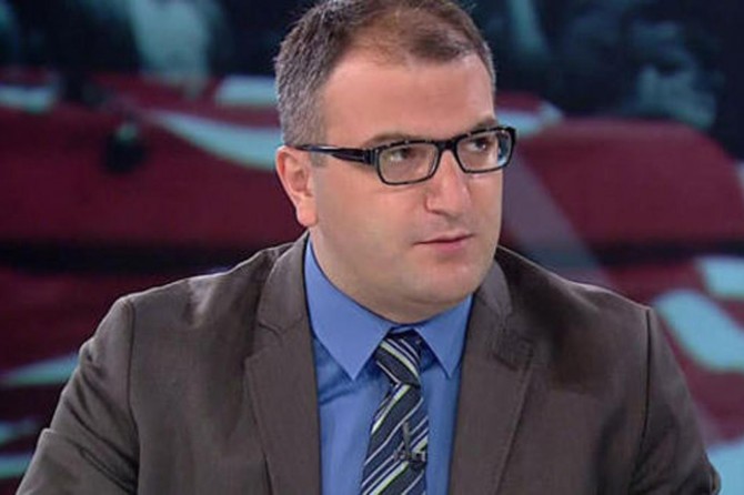 Cem Kuçuk ji heddê xwe derket