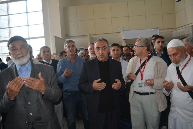 Batman'daki umre kafilesi Medine'ye hareket etti