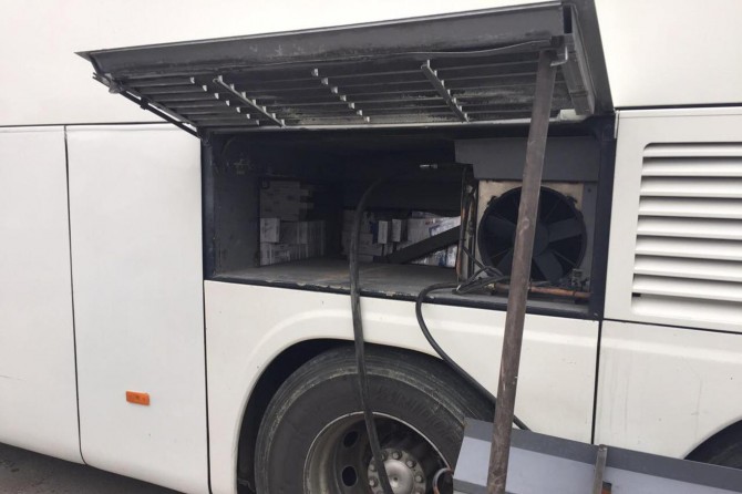 Yolcu otobüsünde 26 bin paket kaçak sigara ele geçirildi