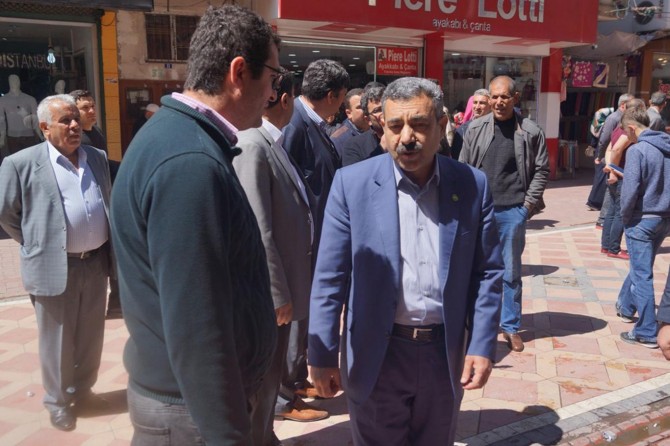 HÜDA PAR'dan iş yeri yanan esnafa ziyaret