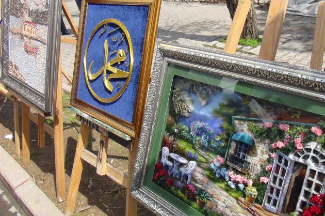 Bingöl’de el emeği göz nuru eserler sergilendi