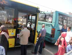 Bursa'da İki Halk Otobüsü Çarpıştı