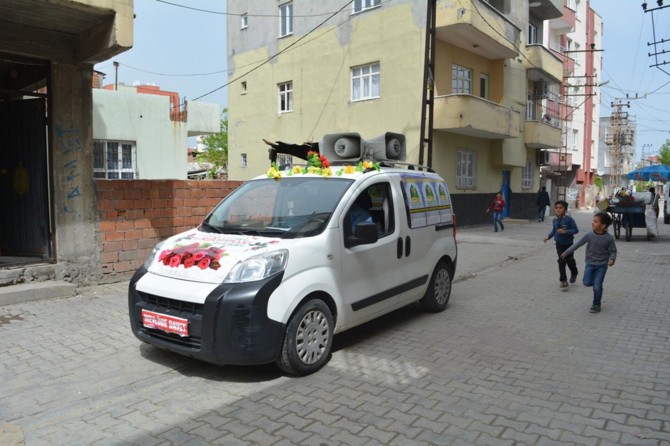 Batman'da Kutlu Doğum anons araçları dolaşmaya başladı