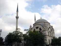 Dolmabahçe Camii