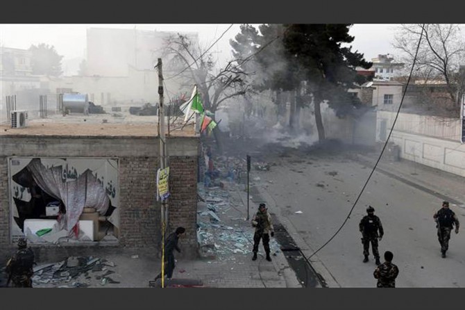 Li Efxenîstanê êrîş li baregeha leşkerî hat kirin: 140 mirî