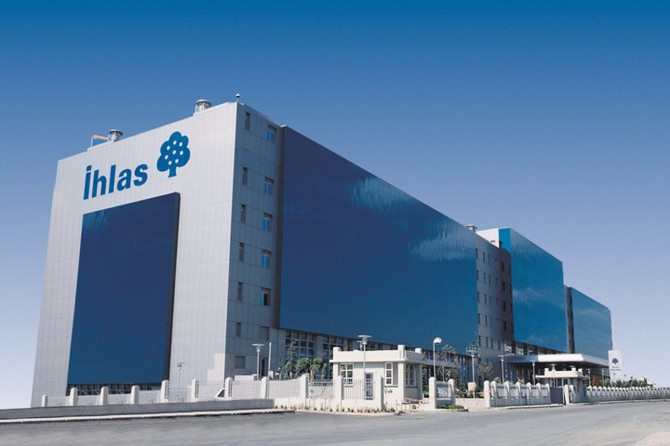 Gelo haya Orenê Midûrê Giştî yê Holdînga Îhlasê ji derbê hebû?