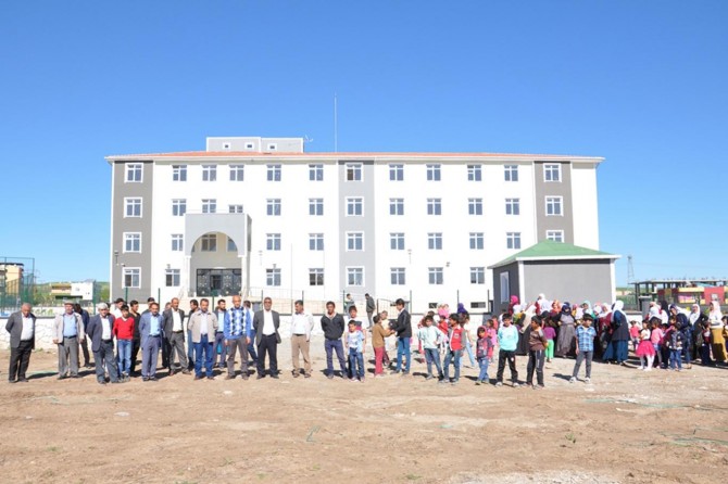 Batman'da velilerden ilkokul ve ortaokul talebi