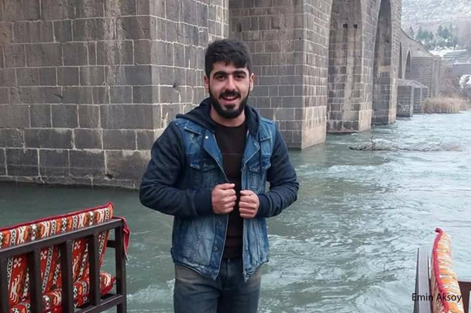 Çınar'da otomobil ile motosiklet çarpıştı: 1 ölü 1 ağır yaralı