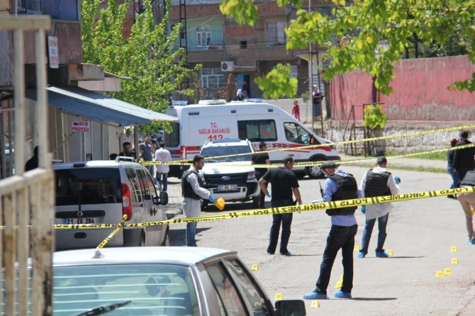 Li Diyarbekirê pavçûna çekdarî: Miriyek û 3 birîndar