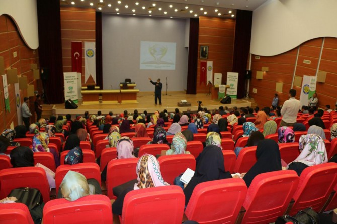 “Avrupa’nın demokrasi maskesi düşmüştür”