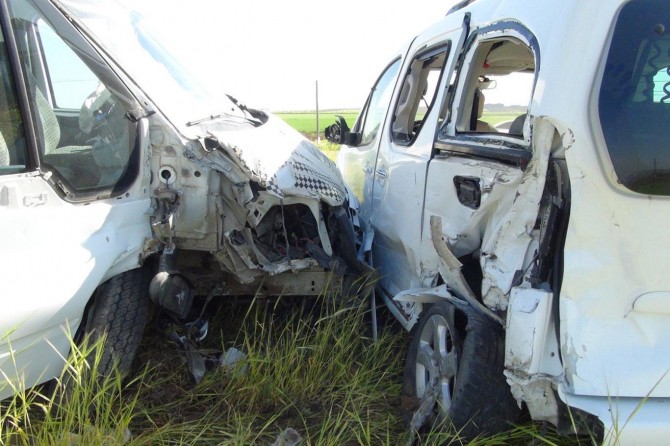 Li Çinarê du wesayît li hev qelibîn: 4 birîndar