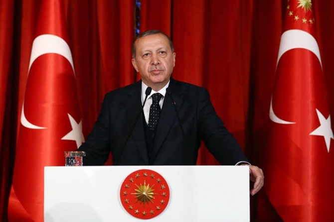 "Adalet duygusunun zedelendiği bir yerde devleti yaşatmak mümkün değildir"