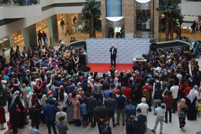 "Bizim rol modelimiz şüphesiz Hz. Muhammed'dir"