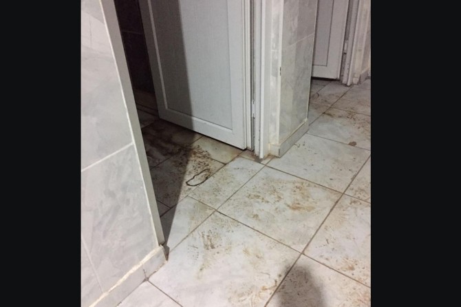 Qirêjiya destşoyênli Qonaxa Hikûmetê ya Wêranşarê dibe sedema bertekan