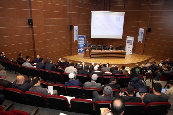 "Medrese ve üniversite birlikteliğini bir araya taşımamız lazım"