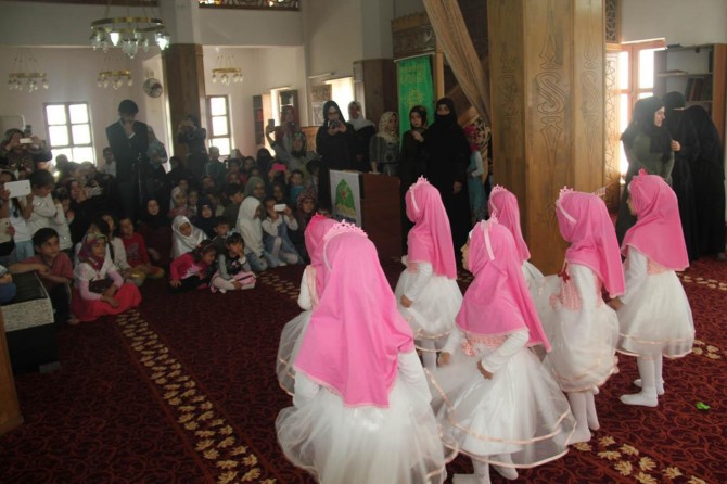 Minik çocuklardan Kutlu Doğum etkinliği