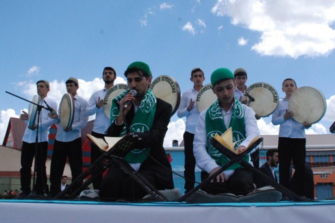 Ağrı'da Kutlu Doğum coşkusu