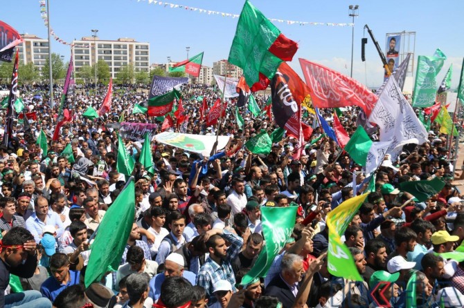 Evîndarên Pêxember ji Diyarbekirê bang li alema Îslamê kirin