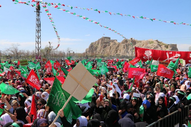 "Halkımız Peygamber Sevdalıları Platformunu yalnız bırakmıyor"