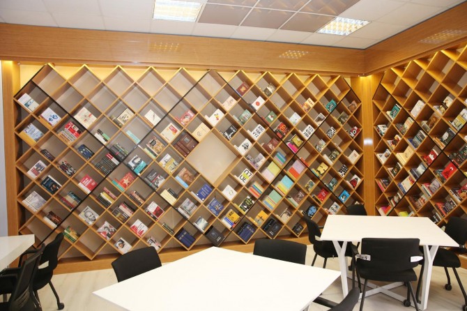 Mardin’de gençlik merkezi açıldı