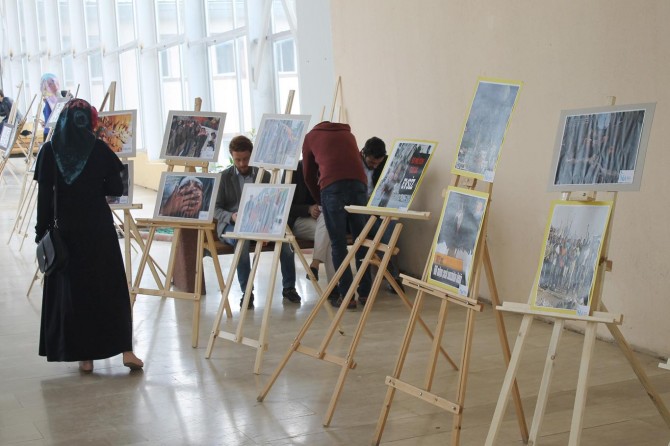 Öğrencilerden 'Mazlum Coğrafyalar' konulu fotoğraf sergisi