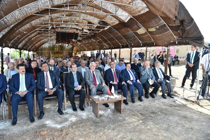 "İslam Tarihi ve Medeniyetinde Harran Sempozyumu" başladı