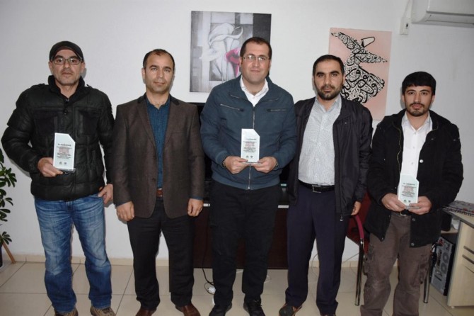 Mardin Nusaybin'de Siyer Sınavı'na destek veren gazetecilere plaket verildi