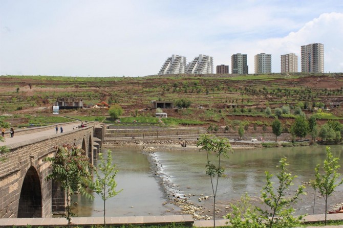 Kırklar Dağı'ndaki yapılanların kaldırılmamasına tepki