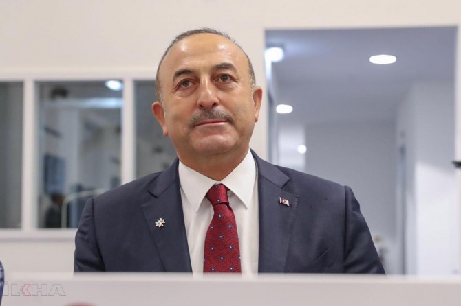 Reaction from Çavuşoğlu to US decision to give heavy weapons to YPG