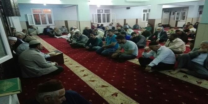 Çınarlılar Beraat Gecesi camilere akın etti