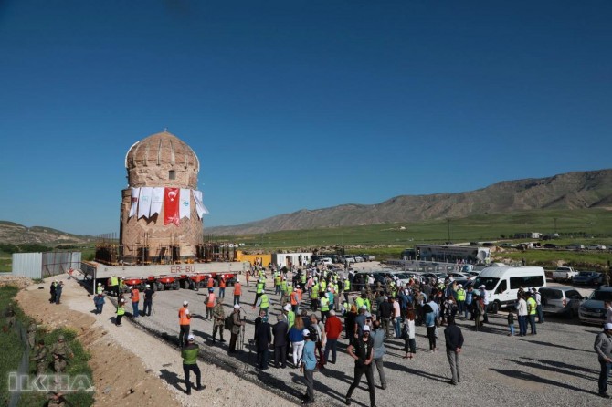 Neqilkirina Turbeya Zeynel Beg dest pê kir