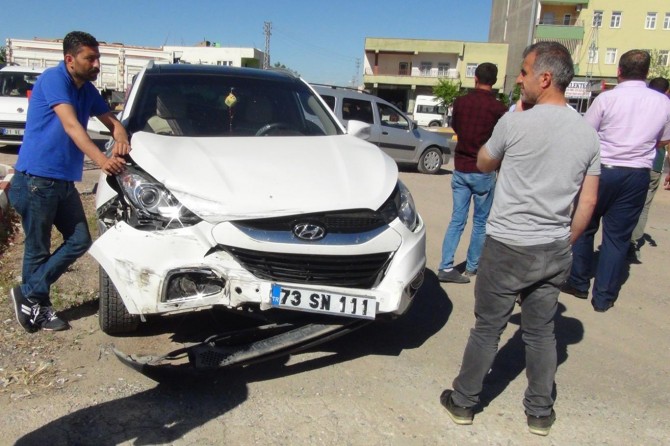 Çınar'da ölümlere neden olan yolda yeni bir kaza daha yaşandı