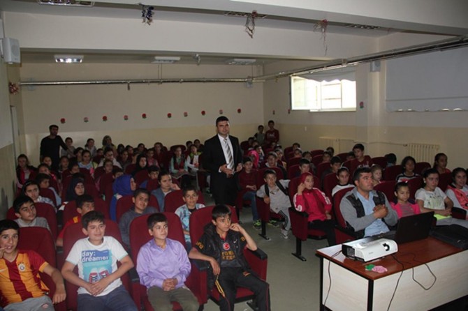 Batman Çevre ve Şehircilik İl Müdürlüğü öğrencilere çevre eğitimi verdi foto