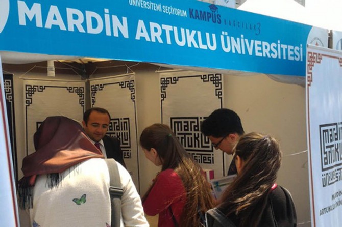 İstanbul'daki üniversite fuarında MAÜ de stant açtı