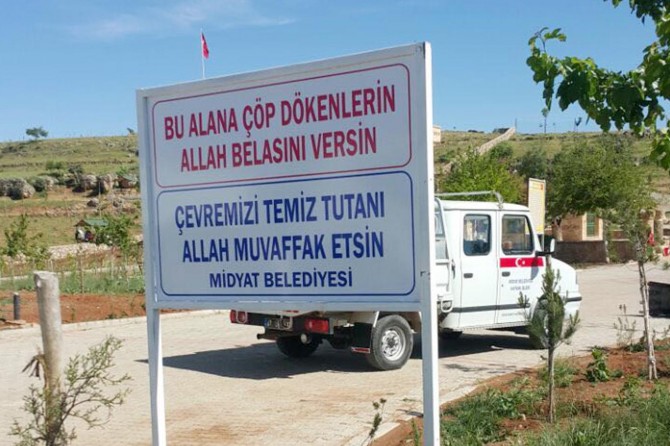 Belediyeden "dualı ve beddualı" tabela