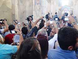 Medyanın Ayin Merakı