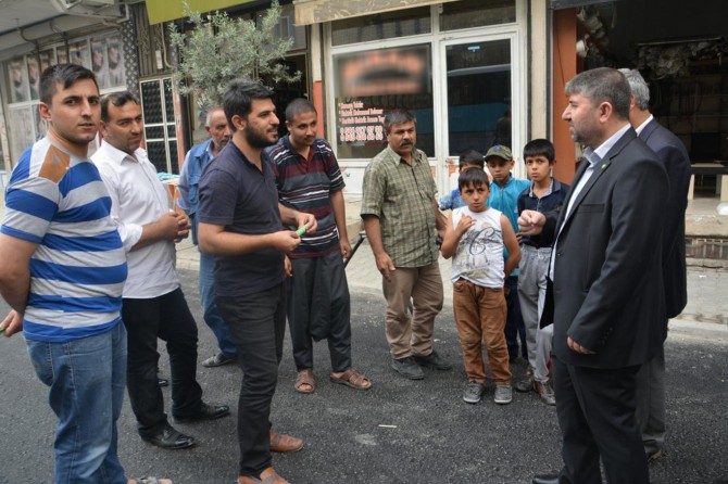 Belediyeler hizmet için halkın eylem yapmasını beklememeli