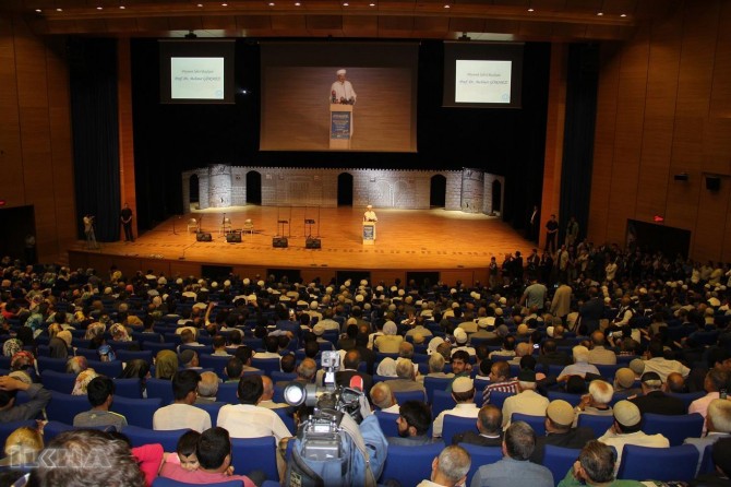 “Heta ku me qelban fetih nekir me dest neda sûrên Diyarbekirê”
