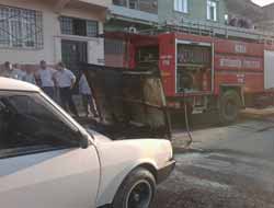 Alev Alan Araba Sokak Ortasında Yandı