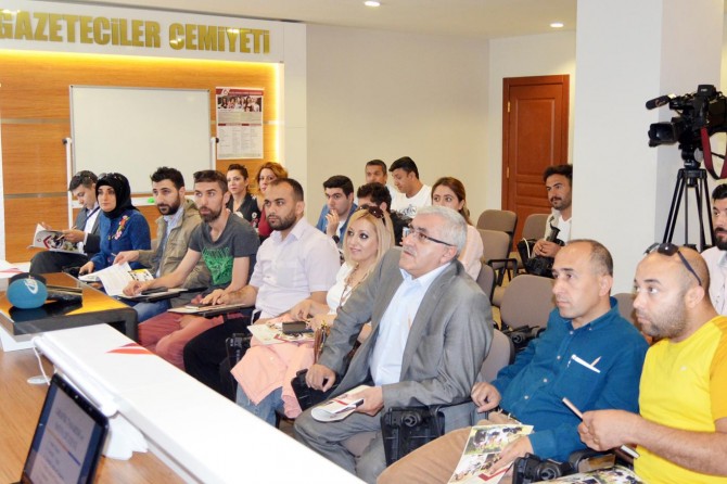 Gaziantep’te gazetecilere eğitim