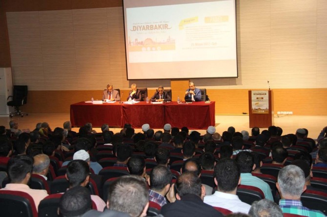 DÜ’de Diyarbakır’ın fethi paneli