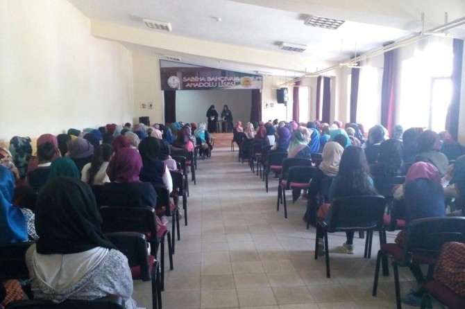 Öğrencilere doğru konuşmanın önemi anlatıldı