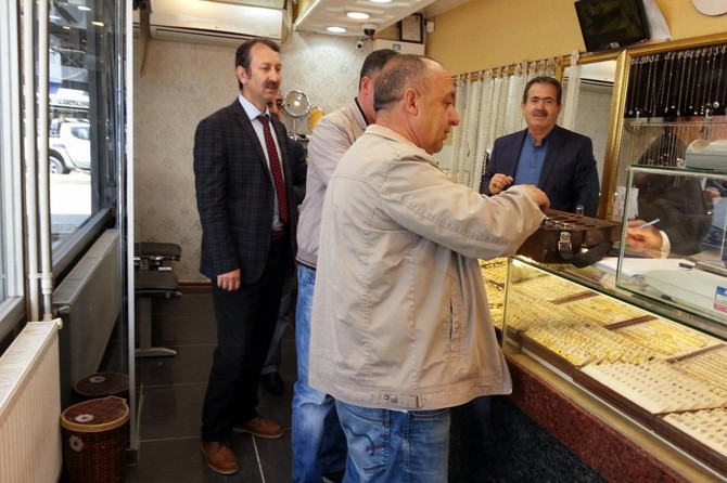 Van'da kuyumcu terazileri denetlendi